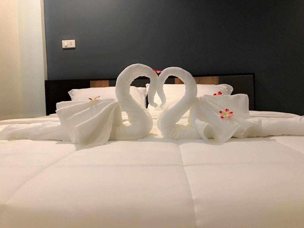 Supachai Inn Ban ba Ngan エクステリア 写真